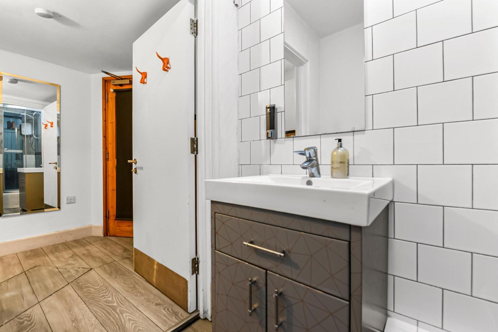 Apartament Cosy Studio Flat On A Budget Londyn Zewnętrze zdjęcie